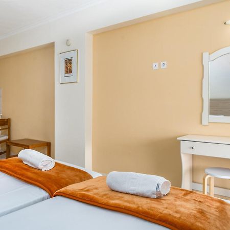 Manousis Aparthotel Циливи Екстериор снимка